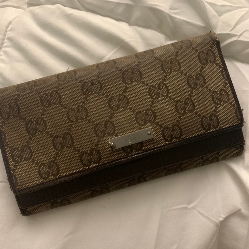 Gucci wallet